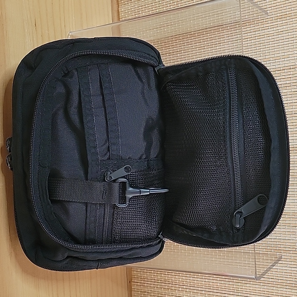 Vintage L.L. Bean Small Travel Accessory Pack Belt Bag Crossbody Unisex  Bin2 - Picture 4 of 9